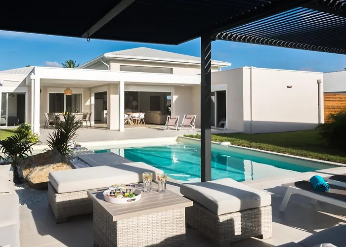 Lagon Paradis - 6 Villas Individuelles Avec Piscine Ou Jacuzzi - Loc Voiture Cabriolet Ou Suv
