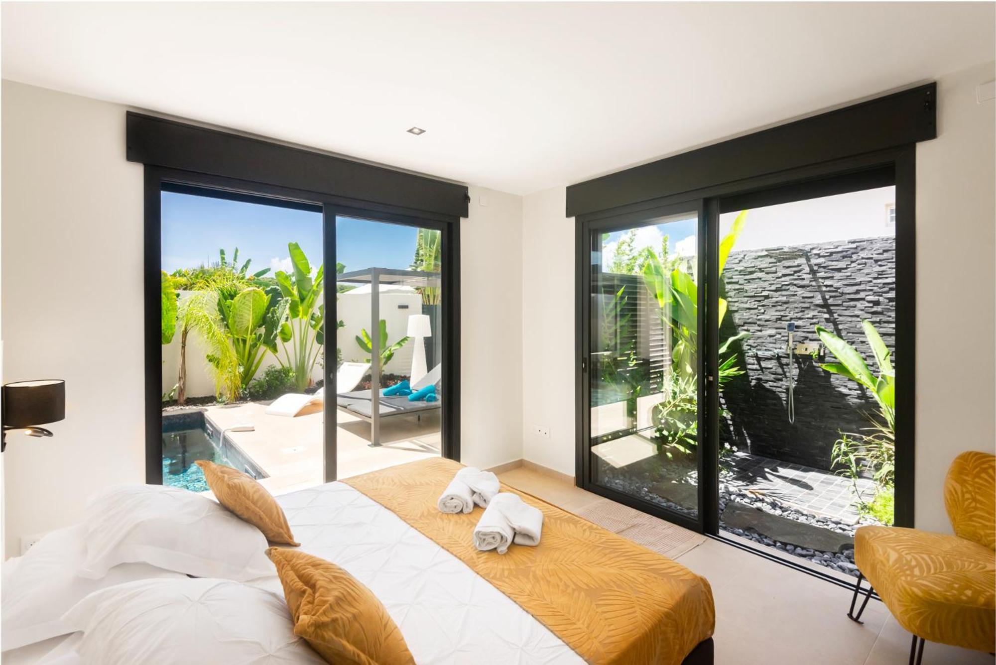 Lagon Paradis - 6 Individuelles Avec Piscine Ou Jacuzzi - Loc Voiture Cabriolet Ou Suv *